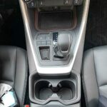 CDEFG Toyota RAV4 MK5 2019 Auto Innere Türschlitz rutschfest Anti-Staub Becherhalter Matte Arm Box Aufbewahrung Pads 